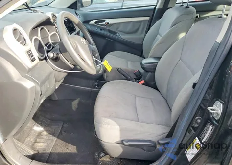 2010 Toyota Corolla Matrix z USA, uszkodzony, nr VIN 2T1KU4EE1AC351452